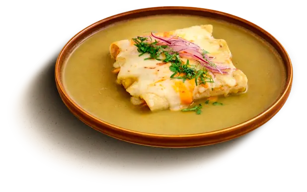 plato de enchiladas suizas en Restaurante Mamazzita Los Cabos