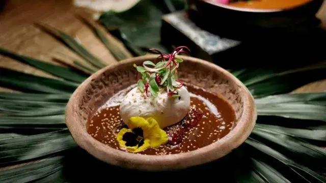 Mole burrata at Mamazzita Cabo